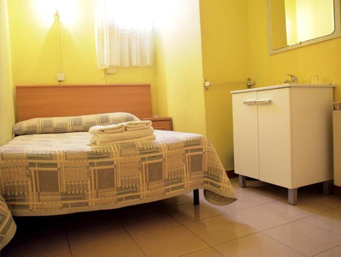 Hostal Delfos Barcelona Zewnętrze zdjęcie