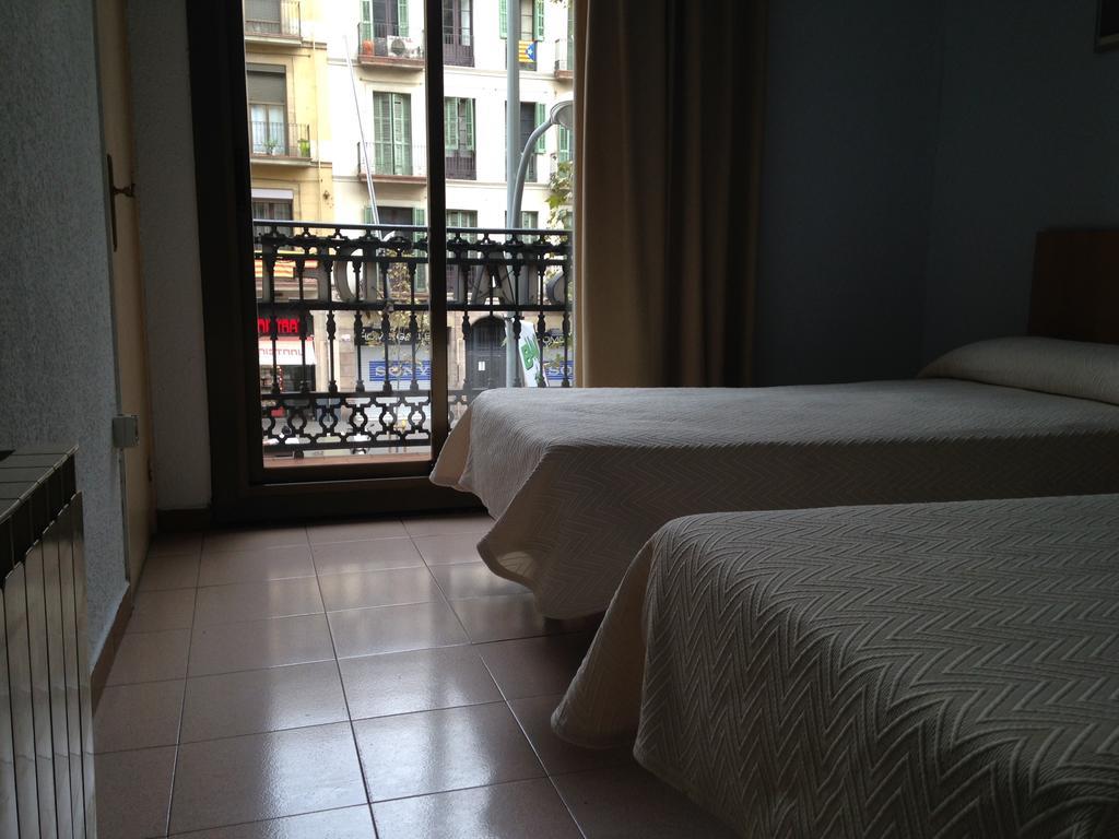Hostal Delfos Barcelona Zewnętrze zdjęcie