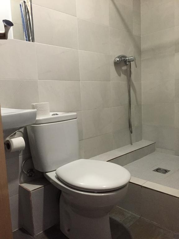 Hostal Delfos Barcelona Zewnętrze zdjęcie